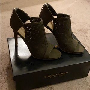 New in box! Olive peep toe heels.